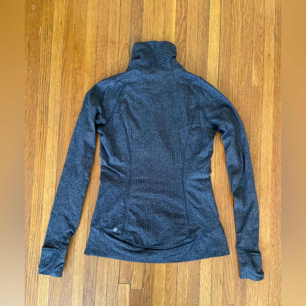 Black And White Lululemon Pullover Jacket In Size… - image 2